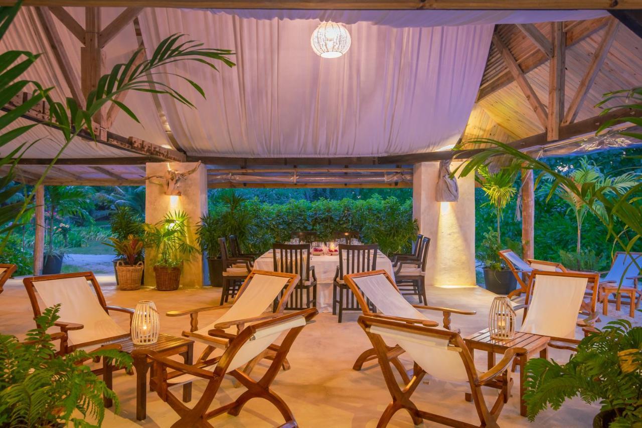 Denis Private Island Seychelles Hotel Denis Island Bagian luar foto